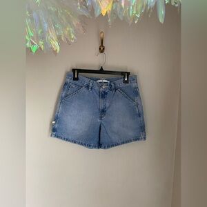Tommy Hilfiger classic blue Jean TH logo‎ shorts size 6